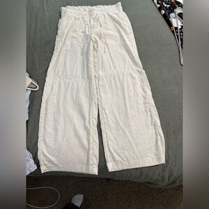 American Eagle Outfitters Cream Stretch Pants